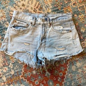 Urban Outfitters: BDG essential mid-rise denim short